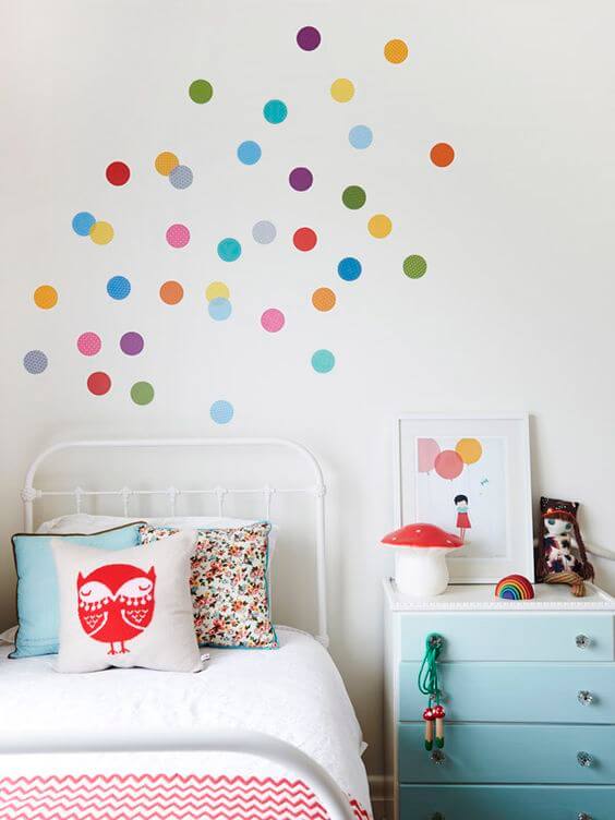pareti delle camerette dei bambini bolli colorati