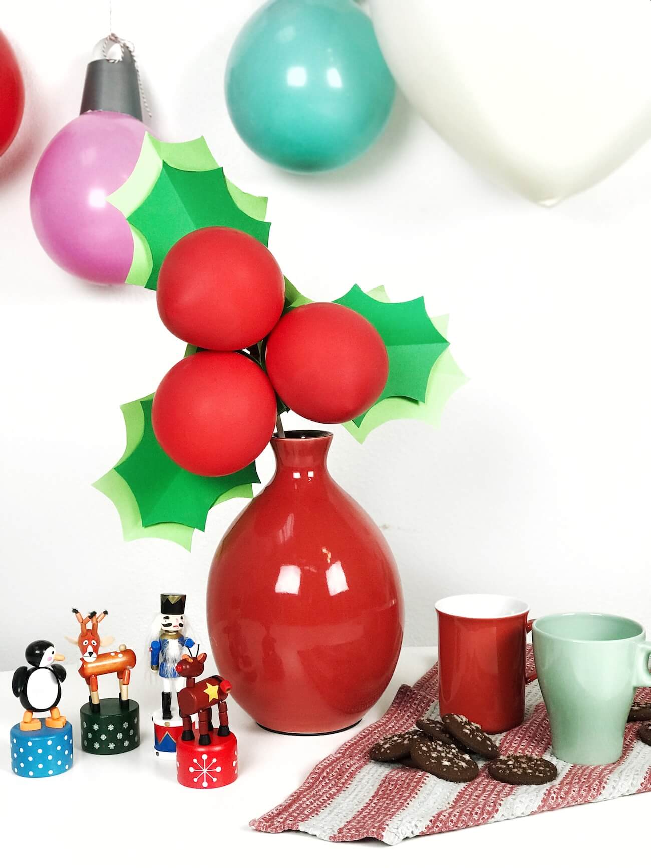 Decorazioni di Natale con i palloncini vaso