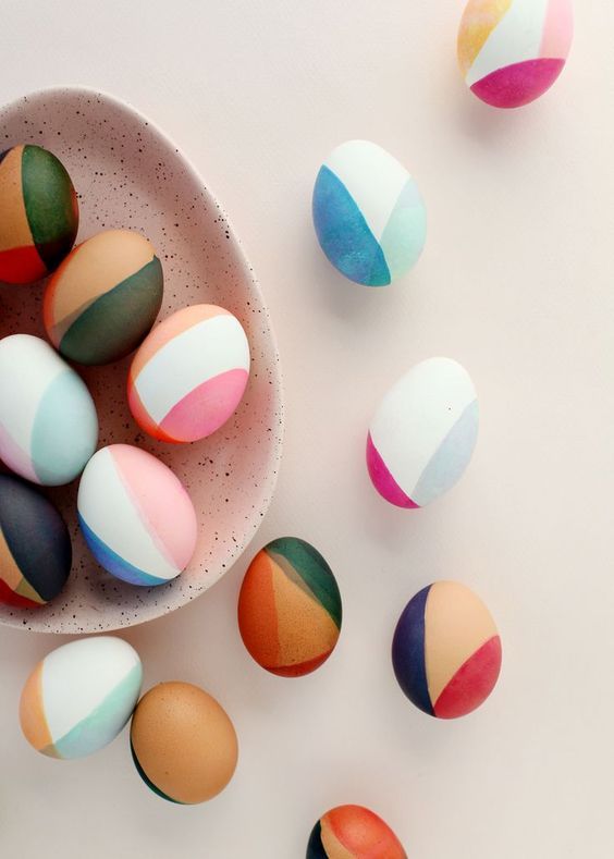 15 idee geniali per decorare le uova di Pasqua ohsobeautifulpaper.com