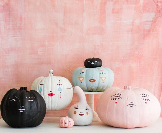 Zucche di Halloween https-//www.apartmenttherapy.com/painted-pumpkins-263391?utm_source=RSS&utm_medium=feed&utm_campaign=Category/Channel-+Main